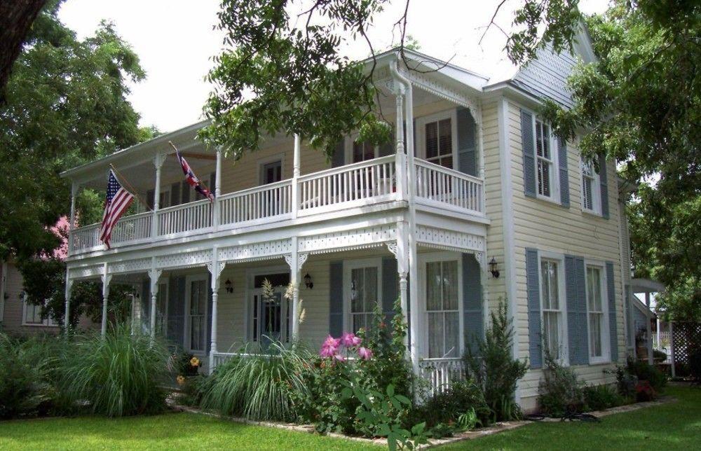 Carriage House Fredericksburg Bed & Breakfast Eksteriør bilde